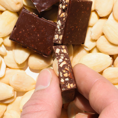 BARRETTA MANDORLA PELATA E CIOCCOLATO 40g