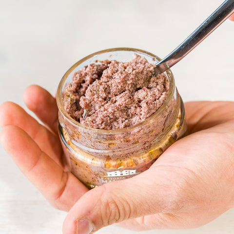 PATE' DI OLIVE NERE  E MANDORLE