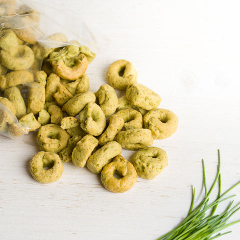 Tarallini mandorla ed erba cipollina
