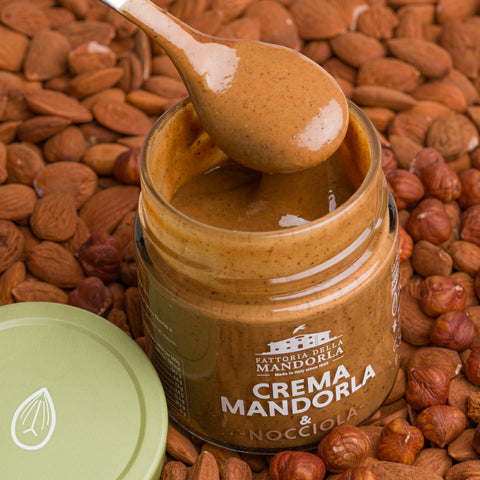 Crema 100% Mandorla e Nocciola